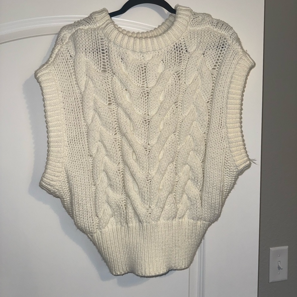 Cable Knit Sweater Vest - Cream